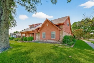 9123 Langdon Ln in Houston, TX - Building Photo - Building Photo