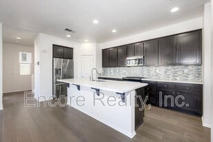 5424 Santa Sofia in San Diego, CA - Building Photo