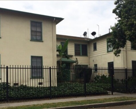 1809 S St Andrews Pl in Los Angeles, CA - Building Photo - Building Photo