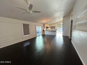 855 N Quail Ln in Gilbert, AZ - Building Photo - Building Photo