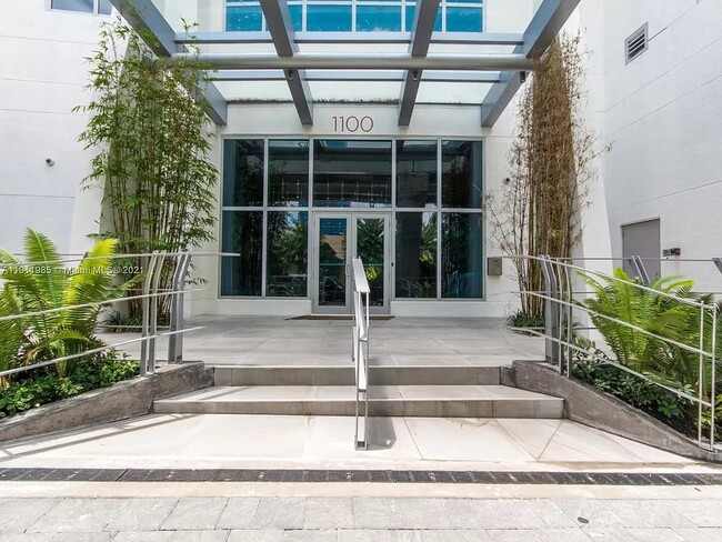 1100 S Miami Ave, Unit 2508 in Miami, FL - Building Photo - Building Photo