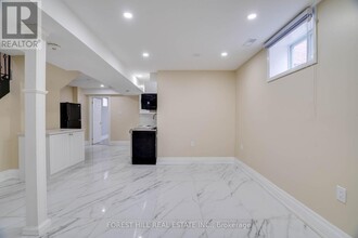 51 Foxwell St in Toronto, ON - Building Photo - Building Photo