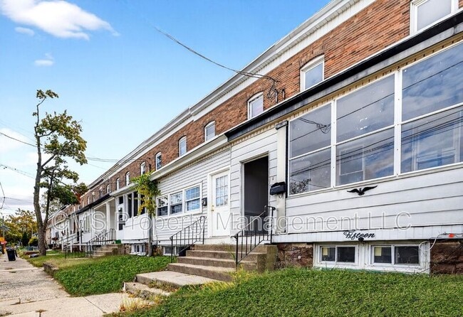 15 Adella Ave in Trenton, NJ - Building Photo - Building Photo