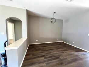 15053 Babbling Brook Dr in Austin, TX - Building Photo - Building Photo