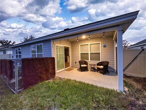 749 NW 244th Dr in Newberry, FL - Building Photo - Building Photo