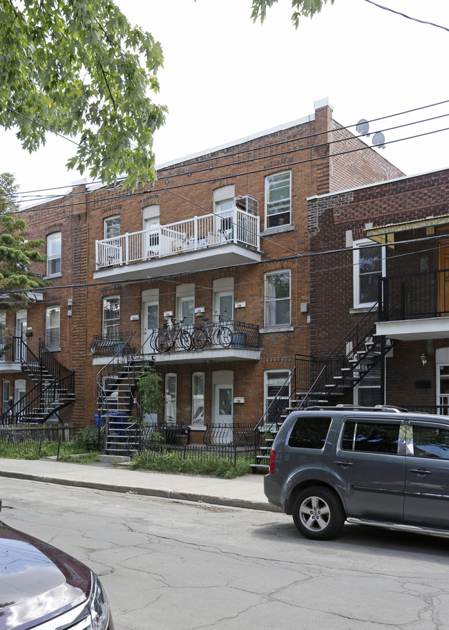 118-128 4e in Montréal, QC - Building Photo - Primary Photo