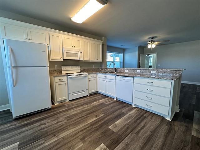 311 S Locust St in Denton, TX - Building Photo - Building Photo