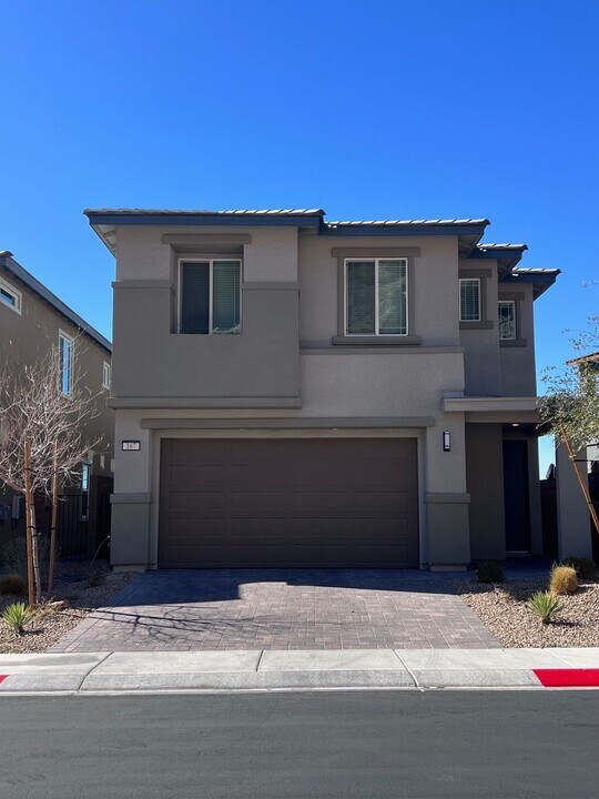 167 Strada Fontana in Henderson, NV - Building Photo