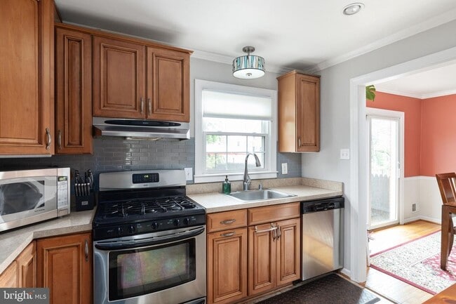 4133 Novar Dr, Unit UL 1 in Chantilly, VA - Building Photo - Building Photo