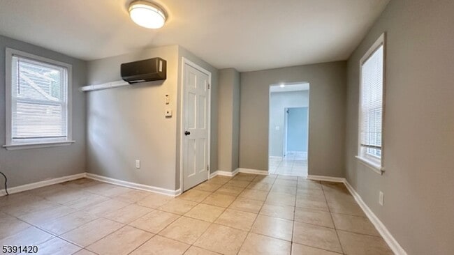 19 Mechanic St in Millburn, NJ - Building Photo - Building Photo