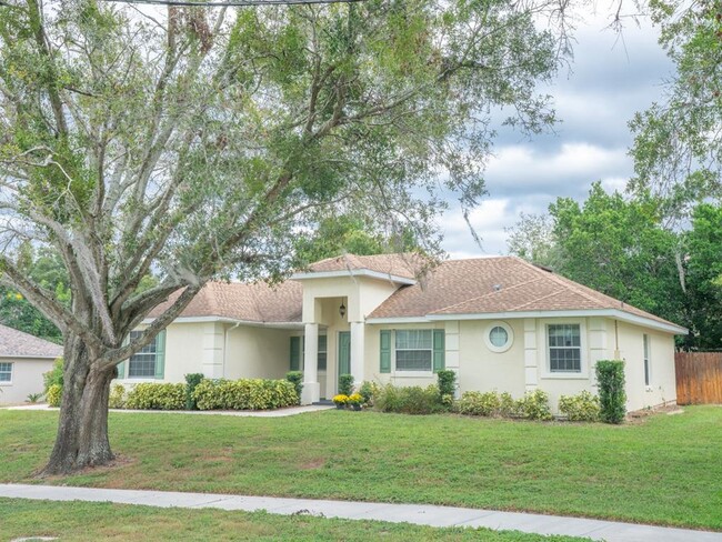 727 Hull Island Dr in Oakland, FL - Building Photo - Building Photo