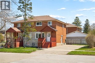 91 Wilfred Ave in Kitchener, ON - Building Photo