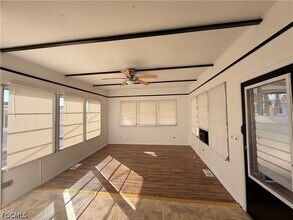 121 Coachlight Ln in North Fort Myers, FL - Building Photo - Building Photo