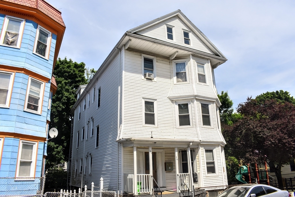 56 Forbes St, Unit 56 Forbes St., #2A in Boston, MA - Foto de edificio