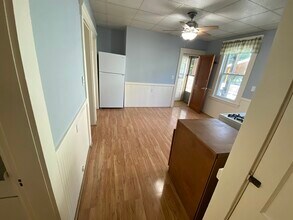 147 Oakland Ave in Methuen, MA - Building Photo - Building Photo