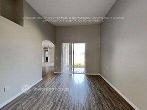 2813 Abbey Grove Dr in Valrico, FL - Foto de edificio - Building Photo