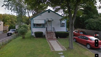 19 Perry St in Fairhaven, MA - Building Photo