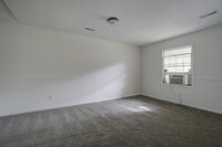 1586 Westwood Dr in Charleston, SC - Building Photo - Building Photo