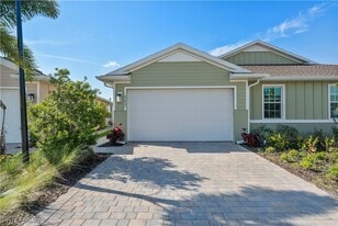 43847 Blue Heron Ln in Punta Gorda, FL - Building Photo