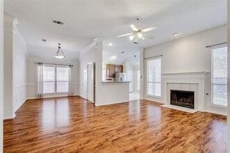 9312 Ponderosa Trail in Irving, TX - Building Photo - Building Photo