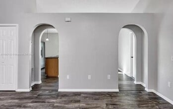 2110 Whispering Trails Blvd in Winter Haven, FL - Building Photo - Building Photo