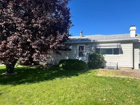 1857 9th Ave E in Twin Falls, ID - Building Photo