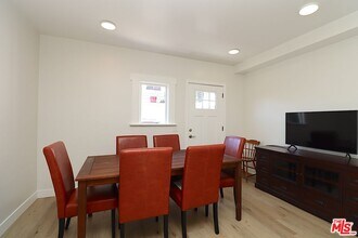 2739 S Budlong Ave in Los Angeles, CA - Building Photo - Building Photo