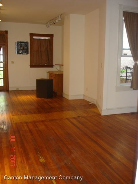 2528 E Baltimore St photo'