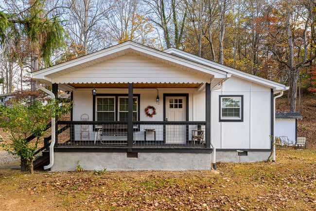12 Hehil Dr in Candler, NC - Building Photo - Building Photo