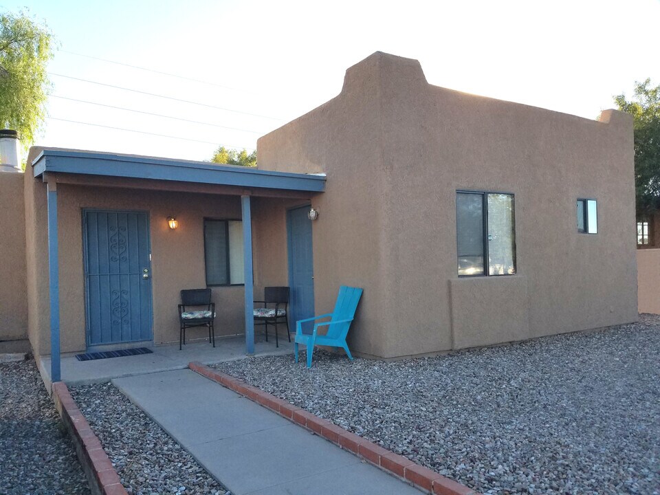 1440 E Lee St, Unit #1 - 5 bedroom in Tucson, AZ - Building Photo