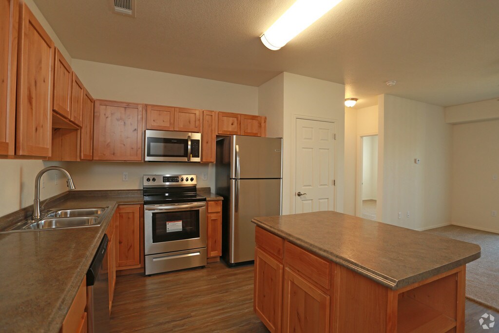 Fossil Ridge Apartments in Windsor, CO