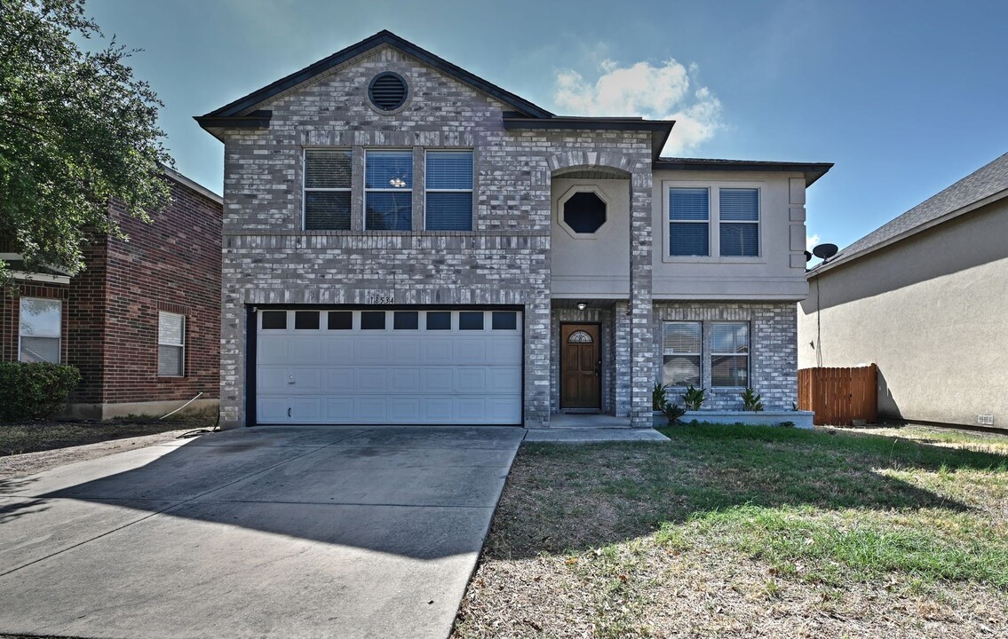 18534 Taylore Run in San Antonio, TX - Building Photo