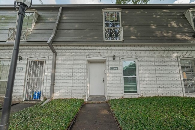 property at 7805 Rue St Cyr St