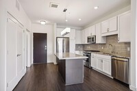 5220 Eden Ave, Unit 2418 in Edina, MN - Building Photo - Building Photo