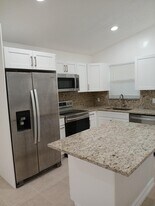 8743 Sol Ter in West Palm Beach, FL - Building Photo