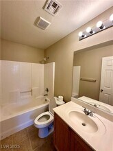6038 Devers Ct in Las Vegas, NV - Building Photo - Building Photo