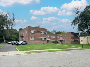 335 N Oraton Pky in East Orange, NJ - Building Photo - Building Photo