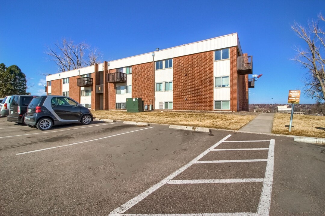 3613 S Sheridan Blvd in Lakewood, CO - Building Photo