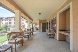 Greenhouse Village Apartments (Senior Living) in Cypress, TX - Foto de edificio - Interior Photo
