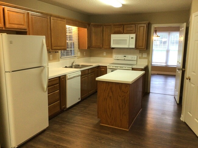 1143 Sequoia Dr in Lewisville, NC - Building Photo - Building Photo