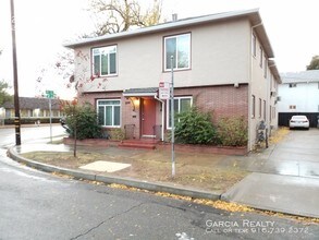 2128 28th St-Unit -#1 in Sacramento, CA - Building Photo - Building Photo
