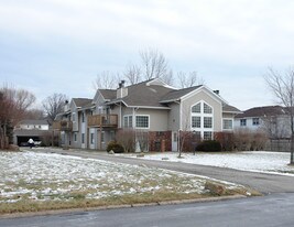 3860 Indian Run Dr in Canfield, OH - Building Photo
