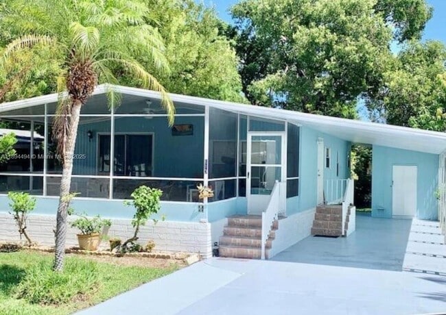 613 N Emerald Dr in Key Largo, FL - Building Photo - Building Photo