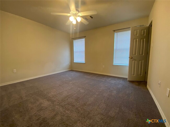 property at 3107 Yaupon Rd