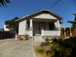 1824 Nipomo St in San Luis Obispo, CA - Foto de edificio - Building Photo
