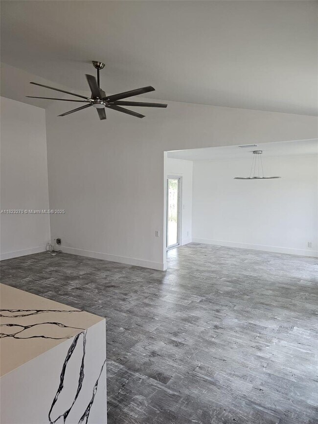 15959 W Wind Cir in Sunrise, FL - Building Photo - Building Photo