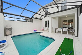 4689 Thesaurus Dr in Orlando, FL - Building Photo - Building Photo