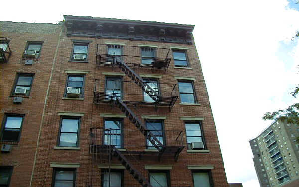 504 E 6th St in New York, NY - Building Photo - Building Photo