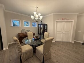 648 Meadowlark Dr in Winston-Salem, NC - Foto de edificio - Building Photo