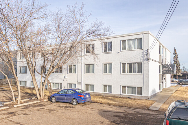 Southwind Manor in Edmonton, AB - Building Photo - Building Photo